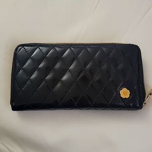 EJ black leather quilted wallet